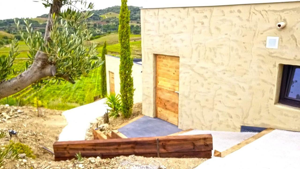 Les Cabanons De Meme Jeannette Bed & Breakfast Порт Вендрес Екстериор снимка